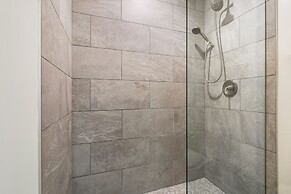 Chic 4BR Condo in California Building