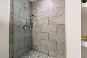 Chic 4BR Condo in California Building