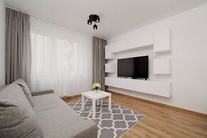 Bright Studio Legnicka by Renters
