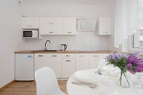 Bright Studio Legnicka by Renters