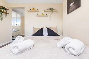 Remarkable 2 Double Bed Ensuite Room Isleworth TW7