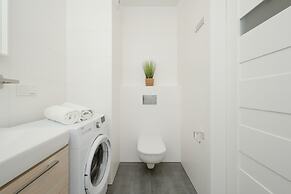 Apartment Legnicka by Renters