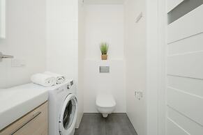 Apartment Legnicka by Renters