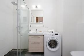 Apartment Legnicka by Renters