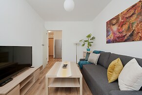 Apartment Legnicka by Renters