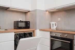 Apartment Legnicka by Renters