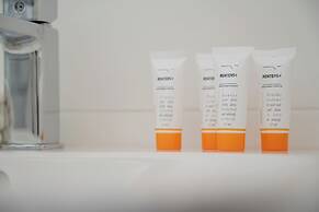 Apartment Legnicka by Renters