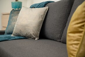 Apartment Legnicka by Renters