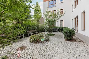 Metro Dworzec Wileński Studio by Renters