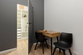 Metro Dworzec Wileński Studio by Renters