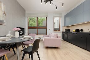 Metro Dworzec Wileński Studio by Renters