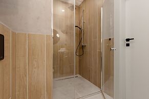 Metro Dworzec Wileński Studio by Renters