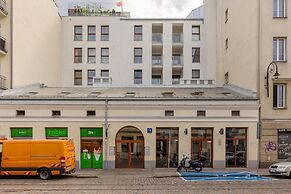 Metro Dworzec Wileński Studio by Renters
