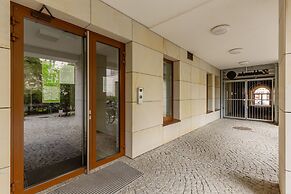 Metro Dworzec Wileński Studio by Renters