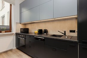 Metro Dworzec Wileński Studio by Renters