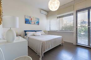 3400 Suite Mon Amour by Barbarhouse