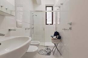 3400 Suite Mon Amour by Barbarhouse