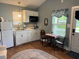Benefield House Bed & Breakfast