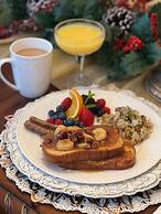 Benefield House Bed & Breakfast