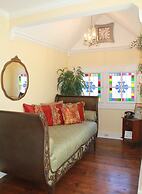 Benefield House Bed & Breakfast