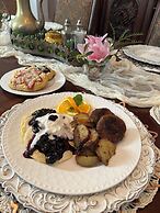 Benefield House Bed & Breakfast