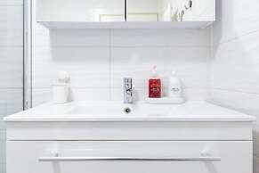 Stunning Double Bed Room In Isleworth TW7