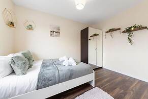 Stunning Ensuite Room In Isleworth TW7
