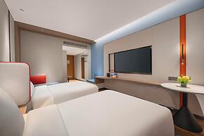 Holiday Inn Express Nanjing Jiangbei Wonhall Mall by IHG