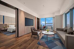 Holiday Inn Express Nanjing Jiangbei Wonhall Mall by IHG