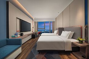 Holiday Inn Express Nanjing Jiangbei Wonhall Mall by IHG