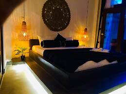 The Jini House - Kabalana