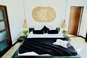 The Jini House - Kabalana