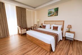 The Hut Restaurant & Boutique hotel