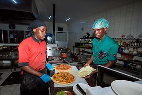 The Hut Restaurant & Boutique hotel