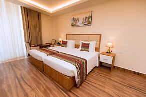 The Hut Restaurant & Boutique hotel