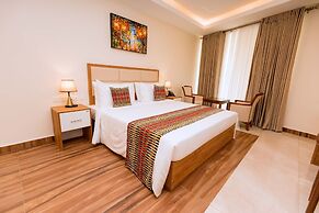 The Hut Restaurant & Boutique hotel