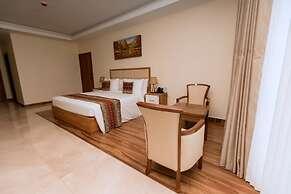 The Hut Restaurant & Boutique hotel