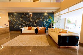 The Hut Restaurant & Boutique hotel