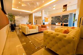 The Hut Restaurant & Boutique hotel