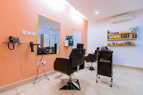 The Hut Restaurant & Boutique hotel