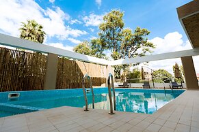 The Hut Restaurant & Boutique hotel