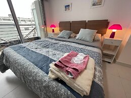 Splendid, Modern, and Cozy