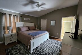 733 Reserve at Town Center