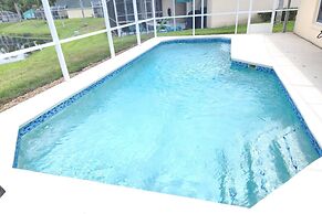 733 Reserve at Town Center