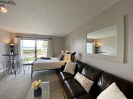 The Shores Cozy Lake View Unit 5572