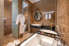 Mokko Suites Batubelig