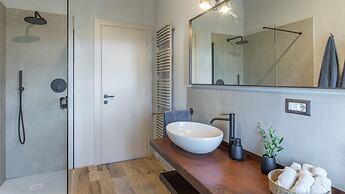 Casale the Place 6 4 Emma Villas