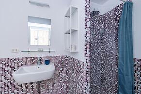 Quite Shelter in Naples