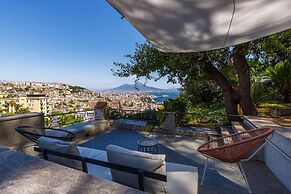 Quite Shelter in Naples