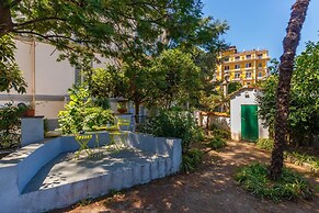 Quite Shelter in Naples